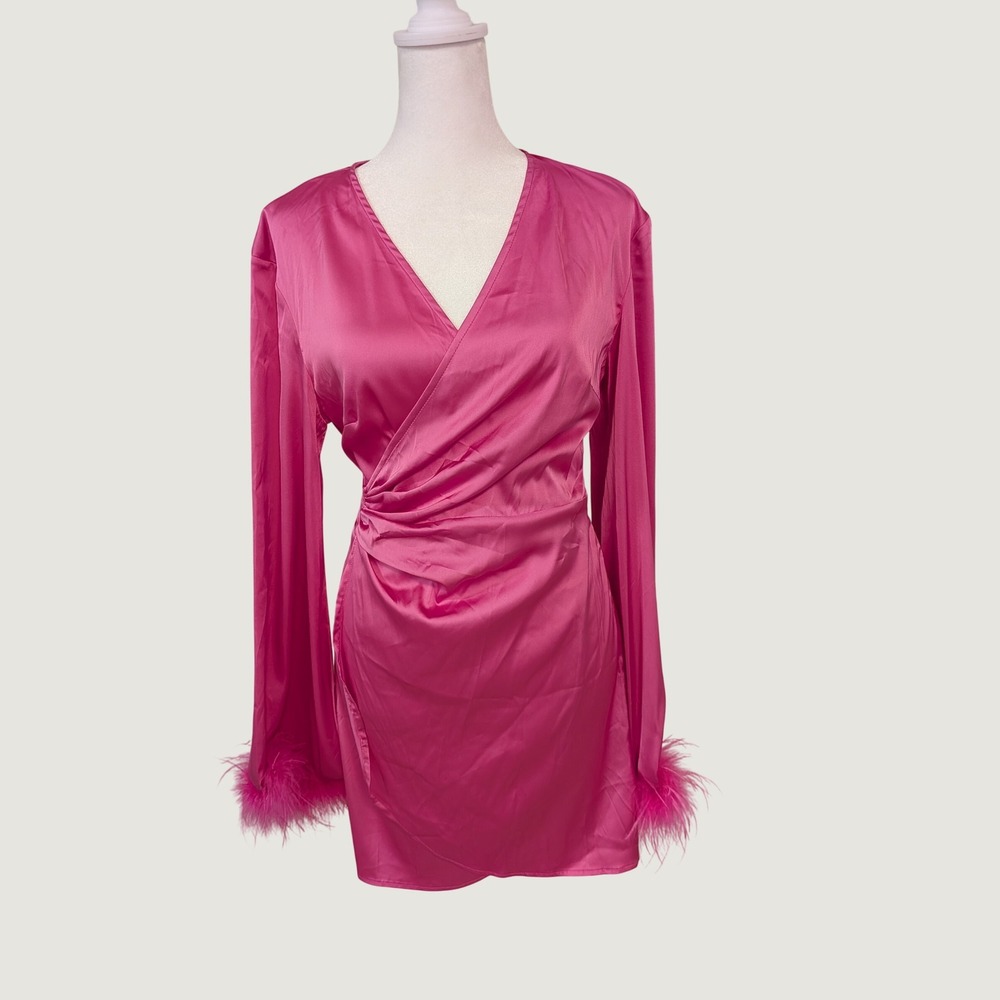 White Fox First Pick Long Sleeve Mini Wrap Dress Fuchsia Pink Feather Cuff Small